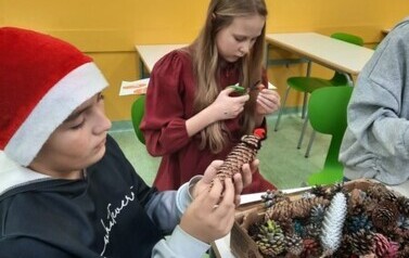 Rok szkolny 2025/2026 - EU-geniusz w świecie naukowych żywioł&oacute;w 25