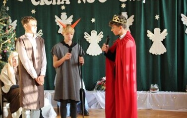 Rok szkolny 2025/2026 - Jasełka  7
