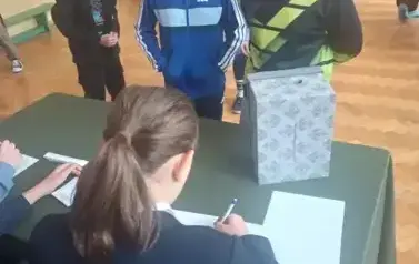 Rok szkolny 2025/2026 - Wybory do Rady Samorządu Uczniowskiego 4